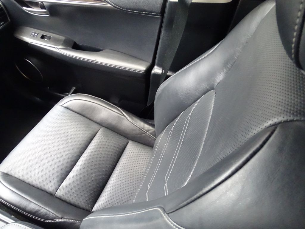 2017 Lexus NX Image 14