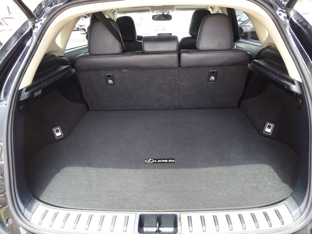 2017 Lexus NX Image 18
