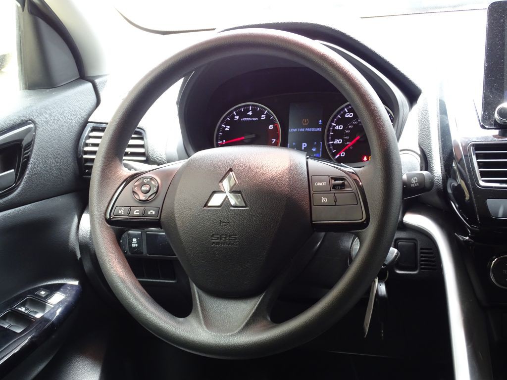 2022 Mitsubishi Eclipse Image 14
