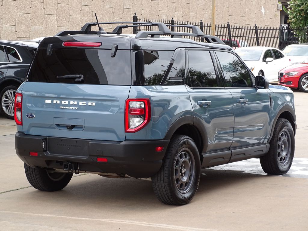 2021 Ford Bronco Image 8