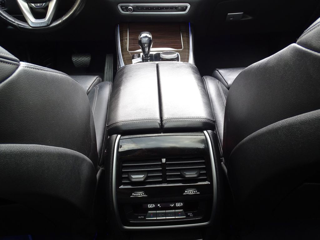 2019 BMW X5 Image 17