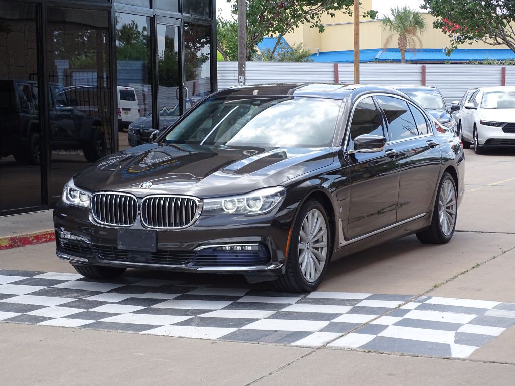 2017 BMW 7 Series Image 3