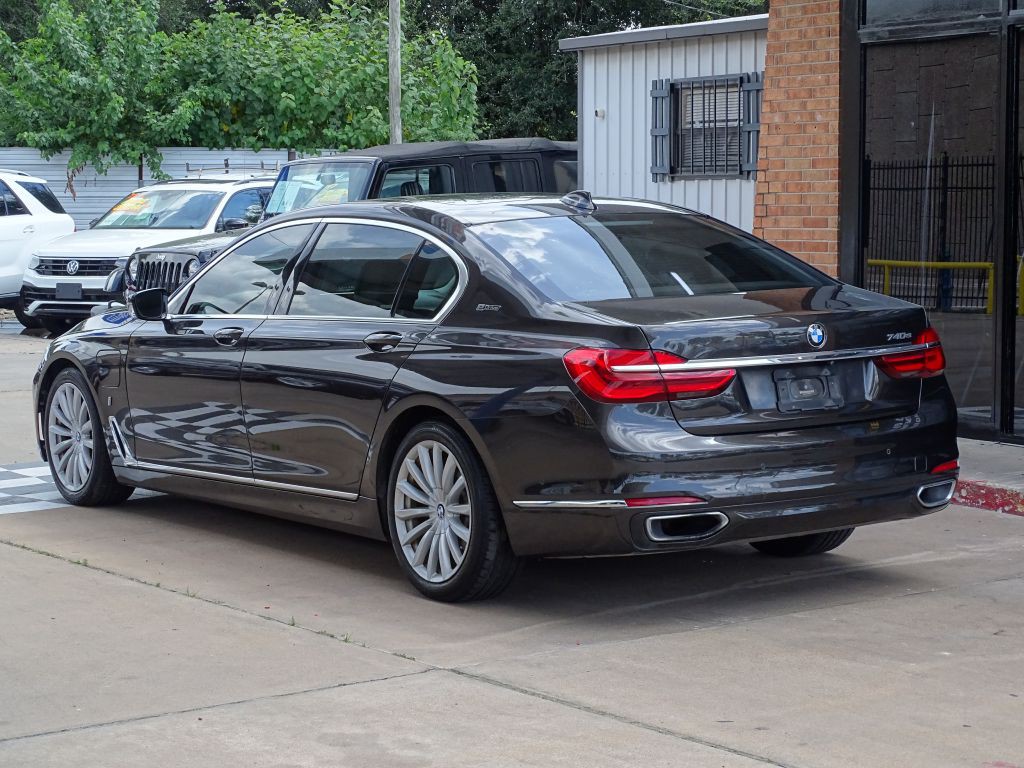 2017 BMW 7 Series Image 4