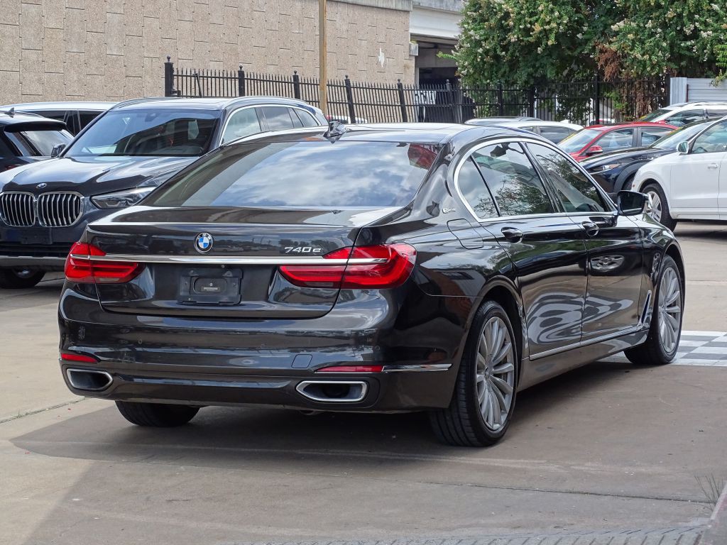2017 BMW 7 Series Image 7