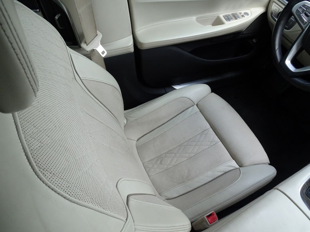 2017 BMW 7 Series Image 14