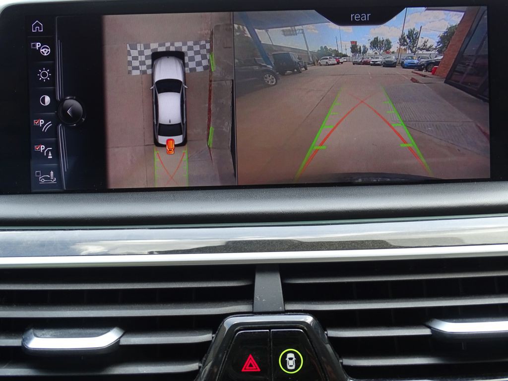 2017 BMW 7 Series Image 21