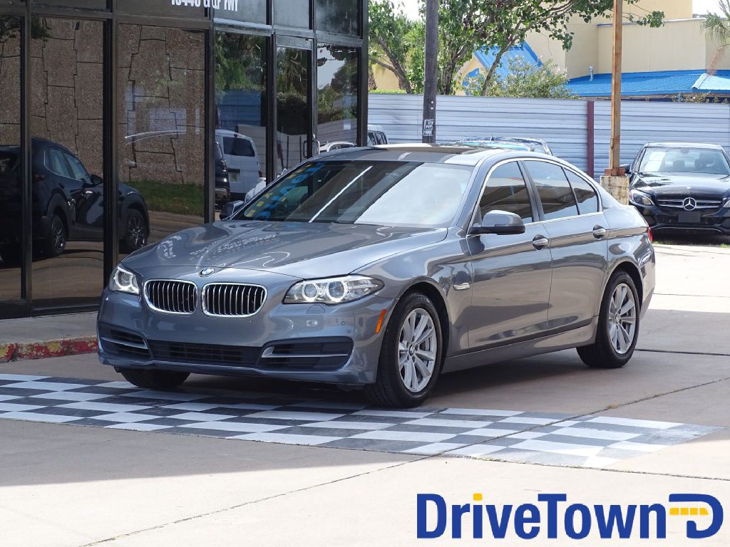 2014 BMW 5 Series Image 1
