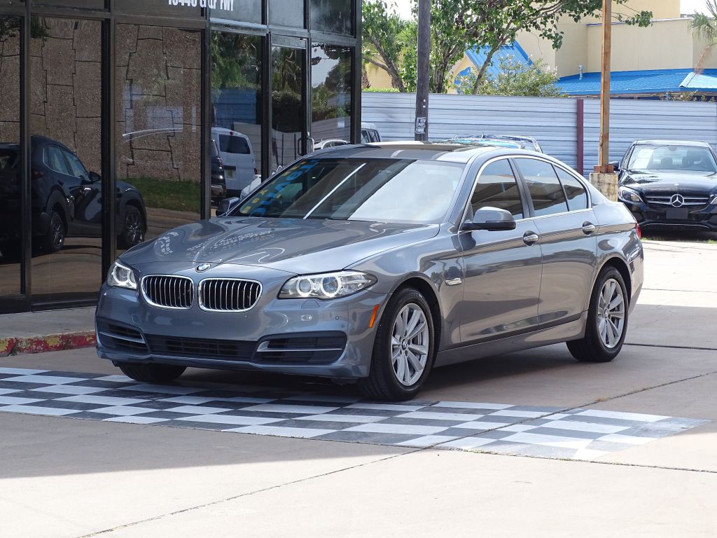 2014 BMW 5 Series Image 2