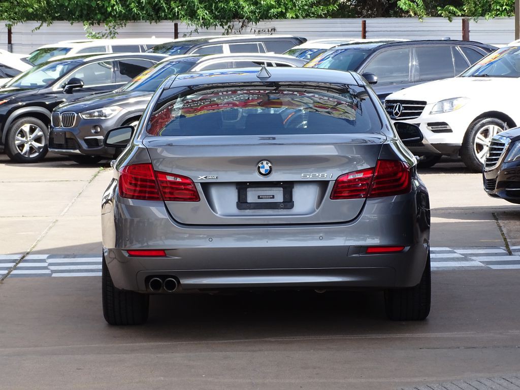 2014 BMW 5 Series Image 6