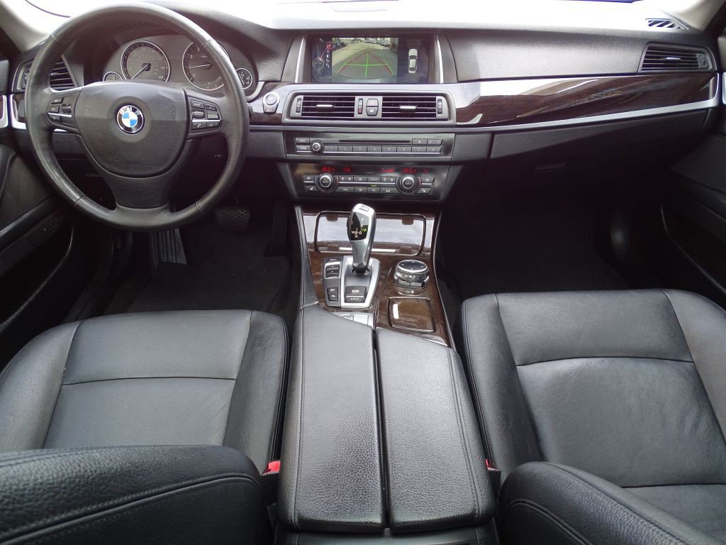 2014 BMW 5 Series Image 12