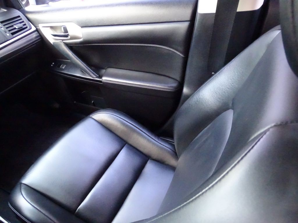 2015 Lexus CT Image 14