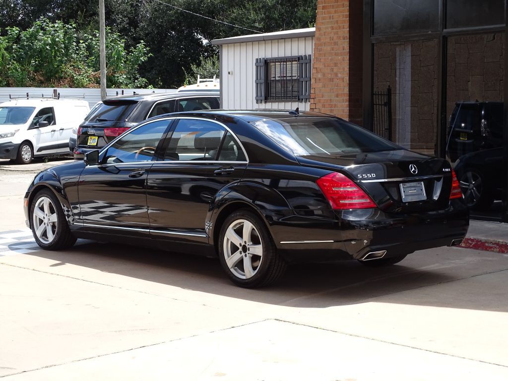 2010 Mercedes-Benz S-Class Image 4