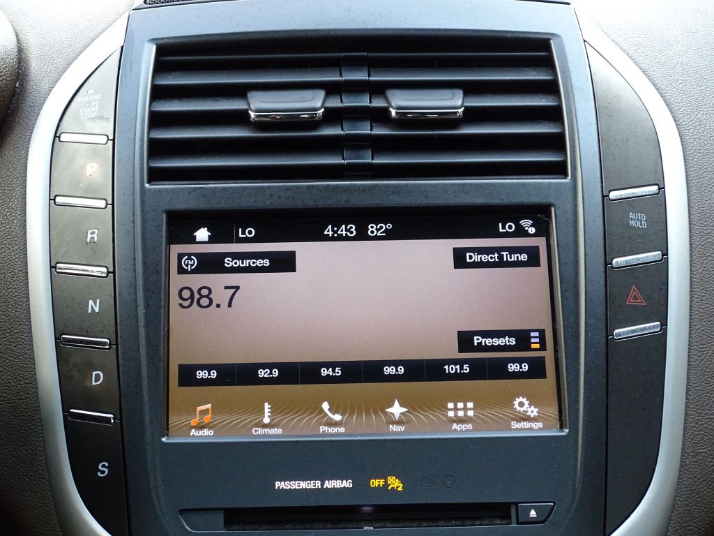 2017 Lincoln MKC Image 16