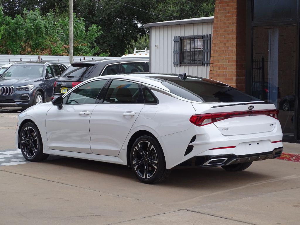 2021 Kia K5 Image 4