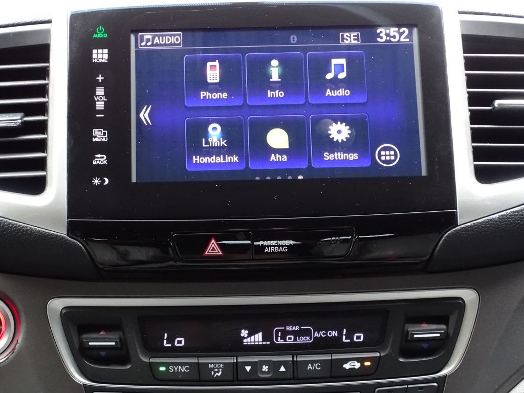 2016 Honda Pilot Image 17