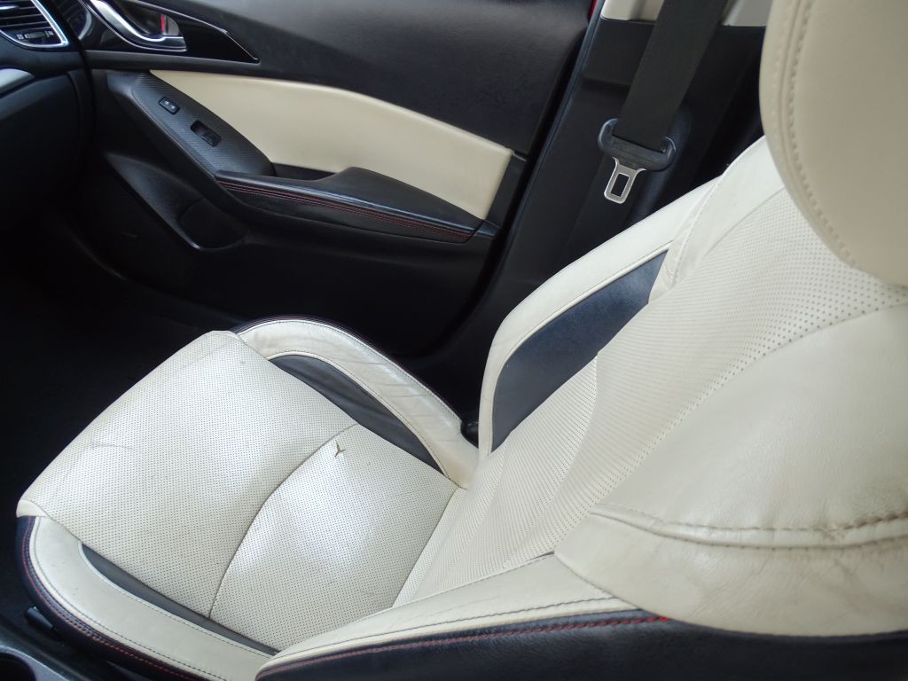 2015 Mazda Mazda3 Image 13