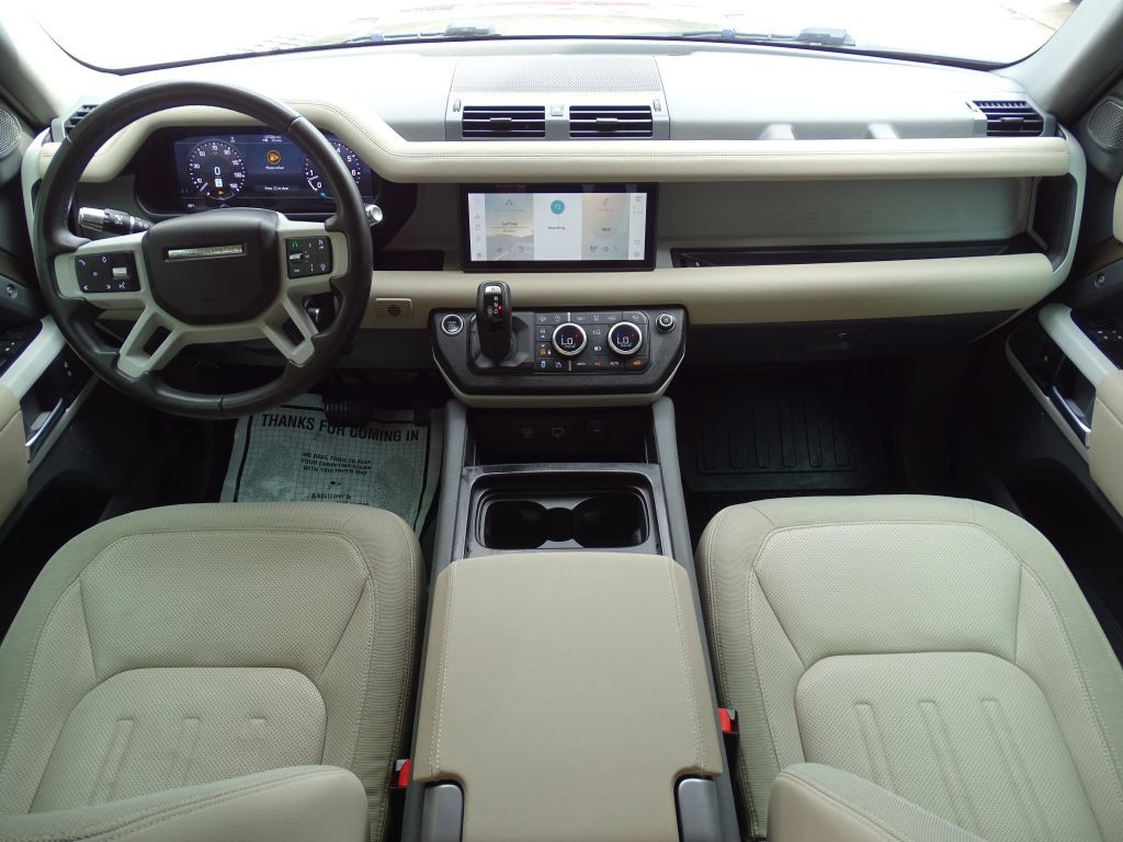 2020 Land Rover Defender Image 18