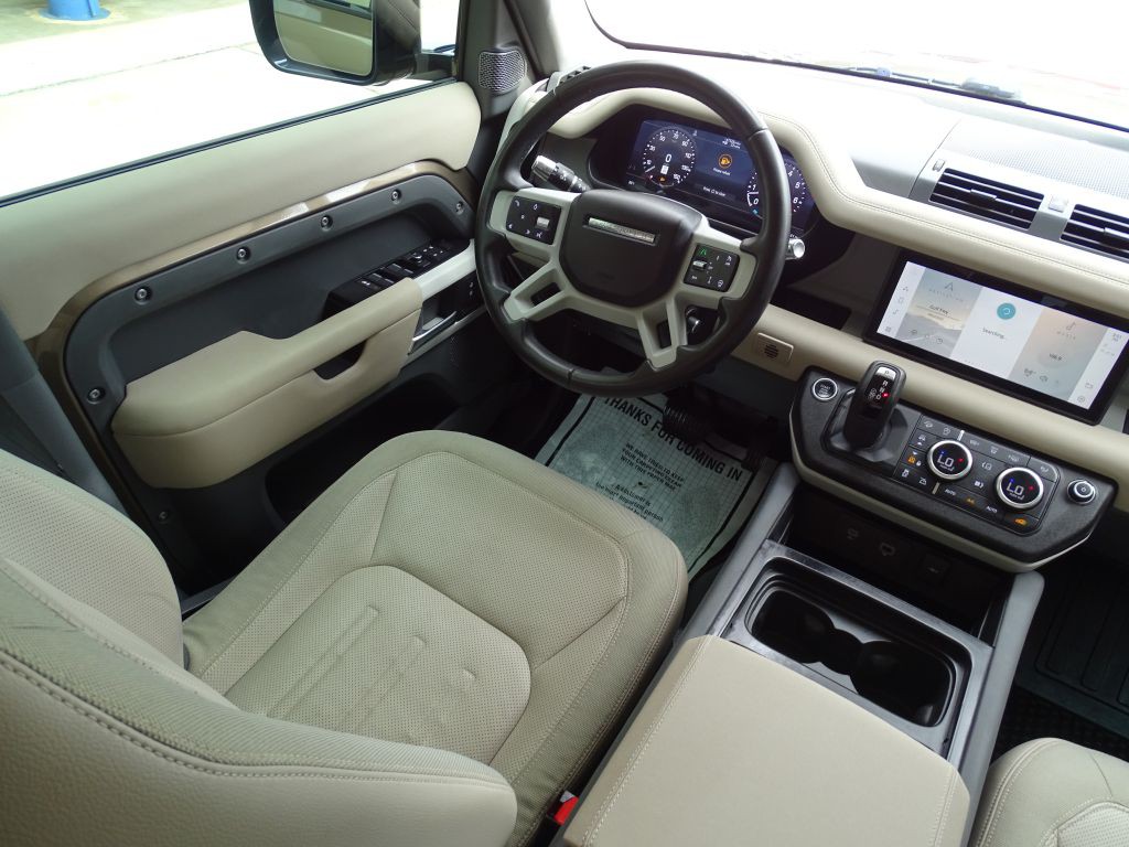2020 Land Rover Defender Image 20