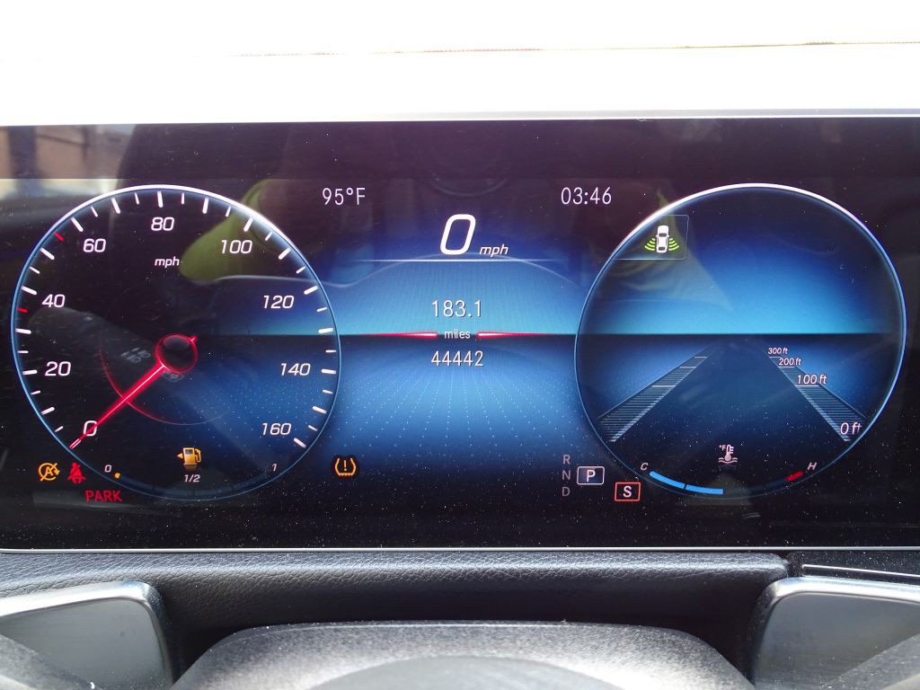 2020 Mercedes-Benz GLB Image 21