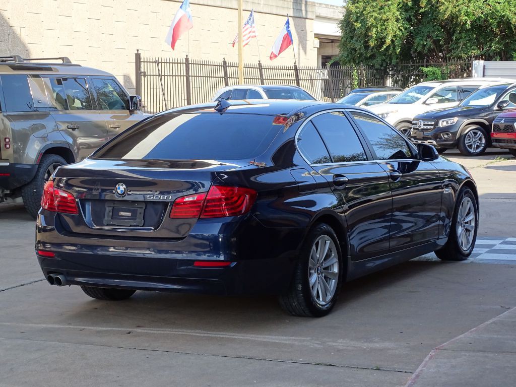 2015 BMW 5 Series Image 7