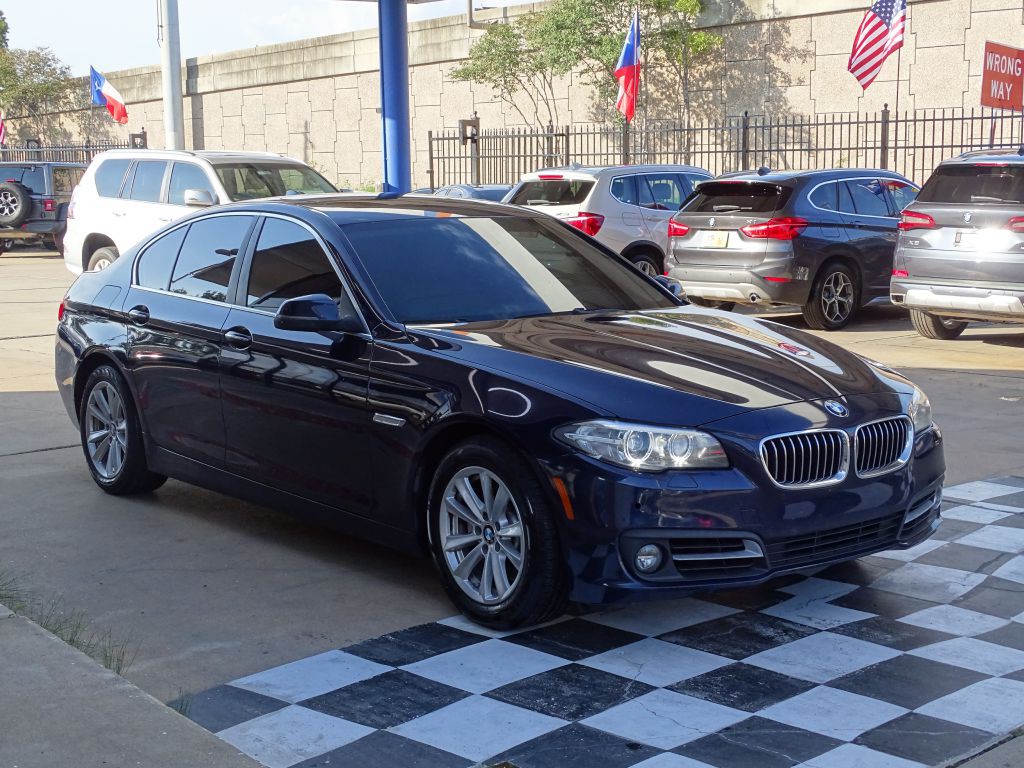 2015 BMW 5 Series Image 9