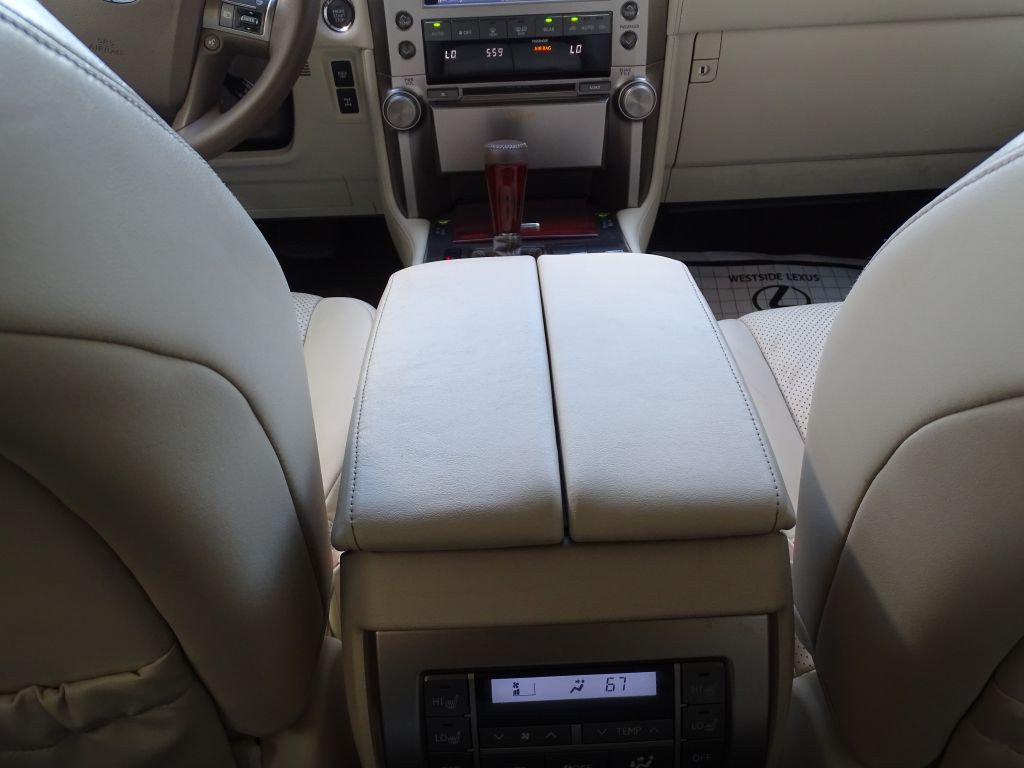 2012 Lexus GX Image 18