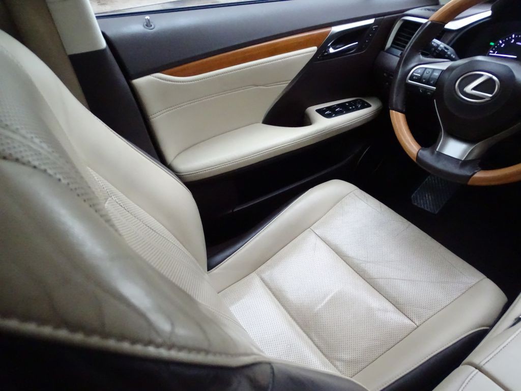 2016 Lexus RX Image 14