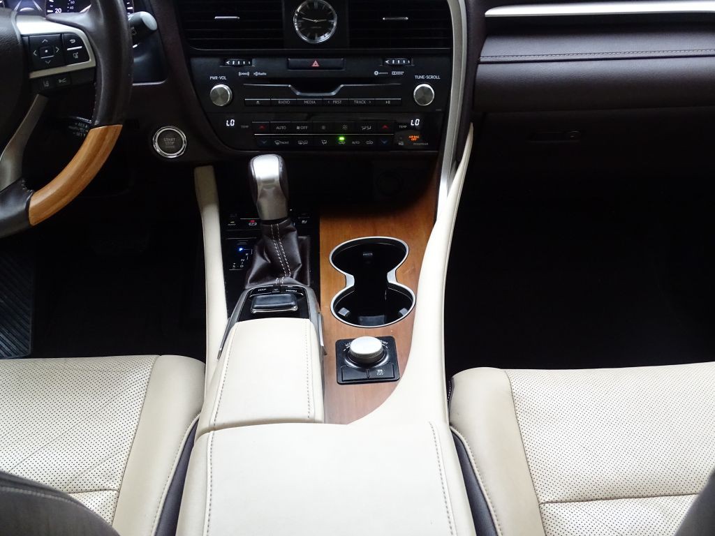 2016 Lexus RX Image 17