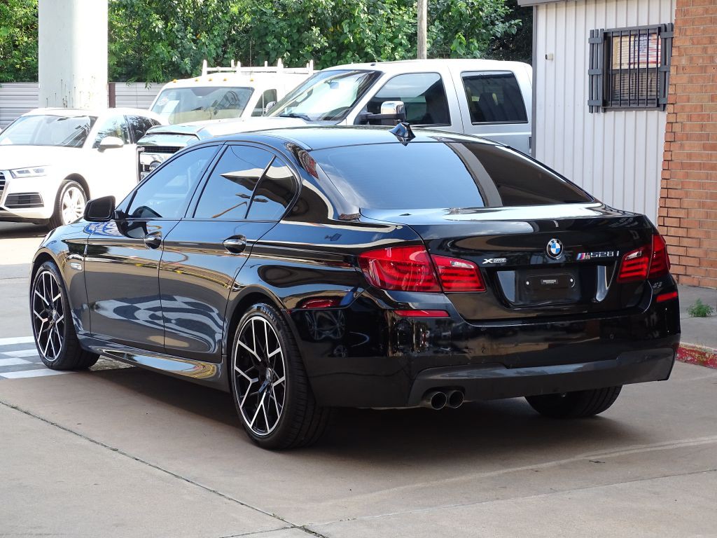 2013 BMW 5 Series Image 4