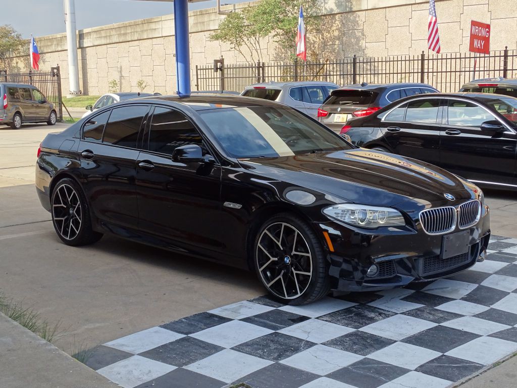 2013 BMW 5 Series Image 9
