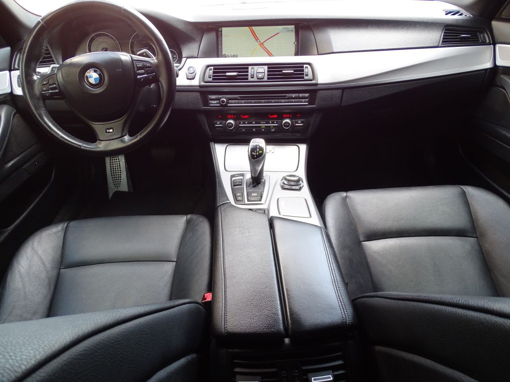 2013 BMW 5 Series Image 11