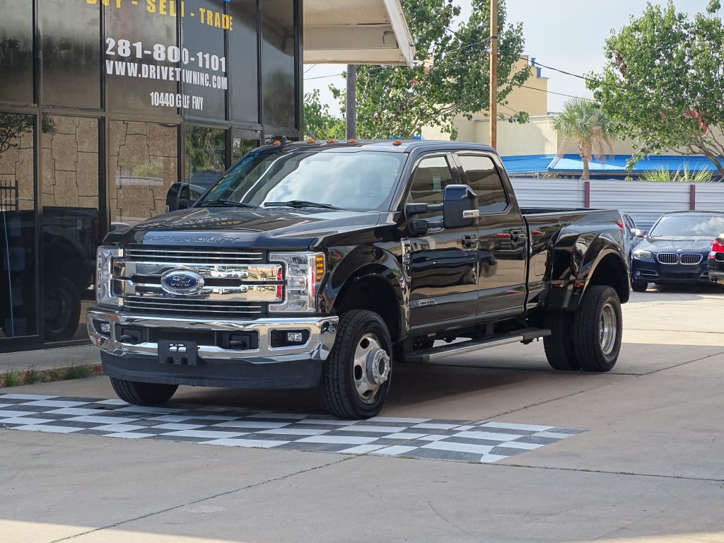 2019 Ford F-350 Image 2