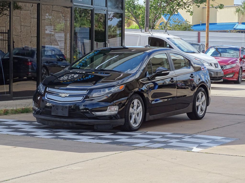 2014 Chevrolet Volt Image 2