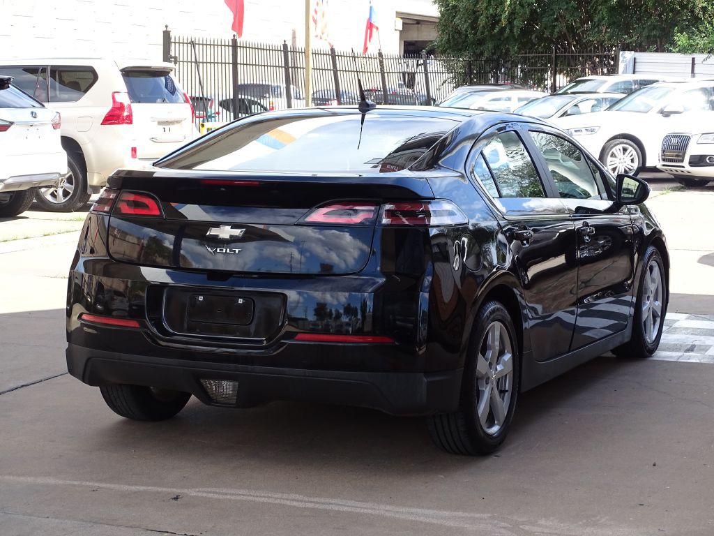 2014 Chevrolet Volt Image 8