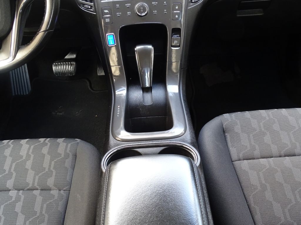 2014 Chevrolet Volt Image 17