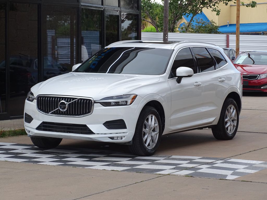 2021 Volvo XC60 Image 2