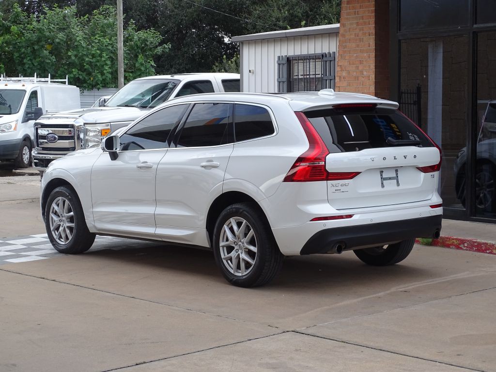 2021 Volvo XC60 Image 4