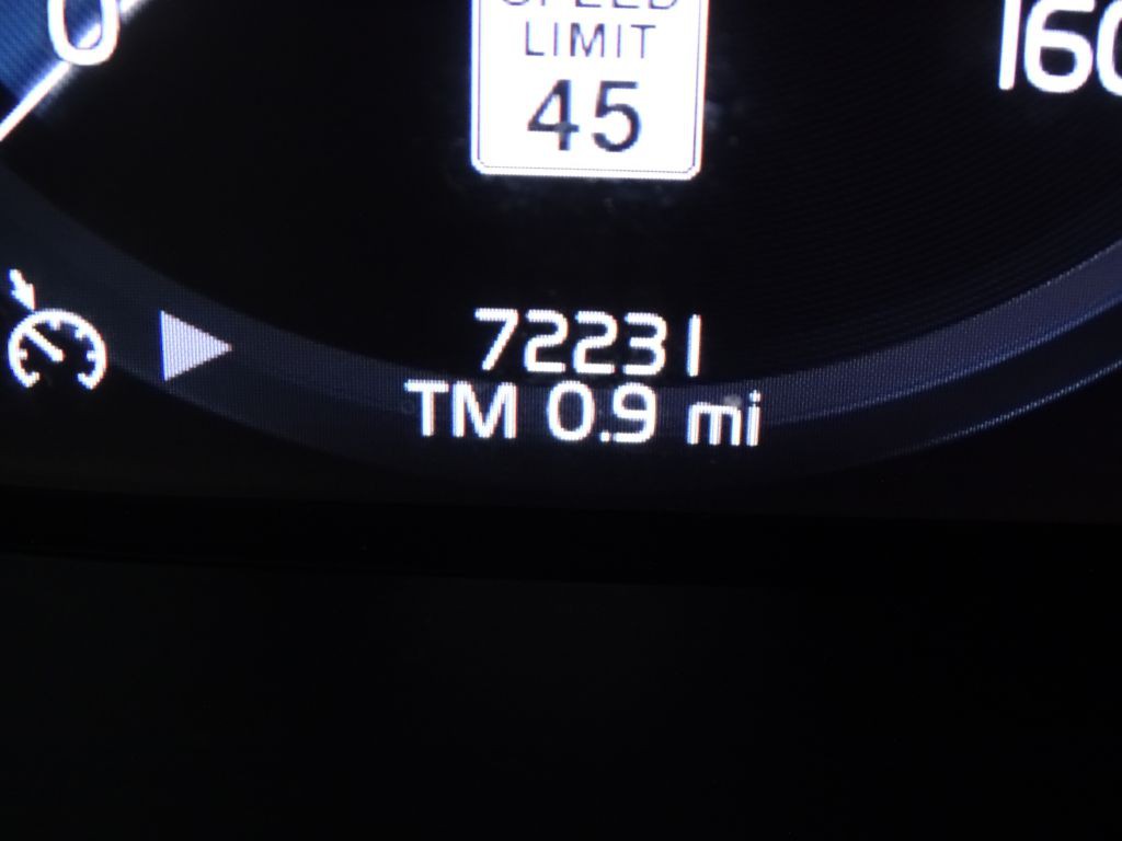 2021 Volvo XC60 Image 21