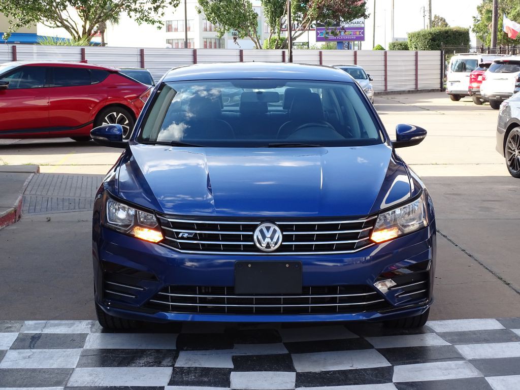 2017 Volkswagen Passat Image 10