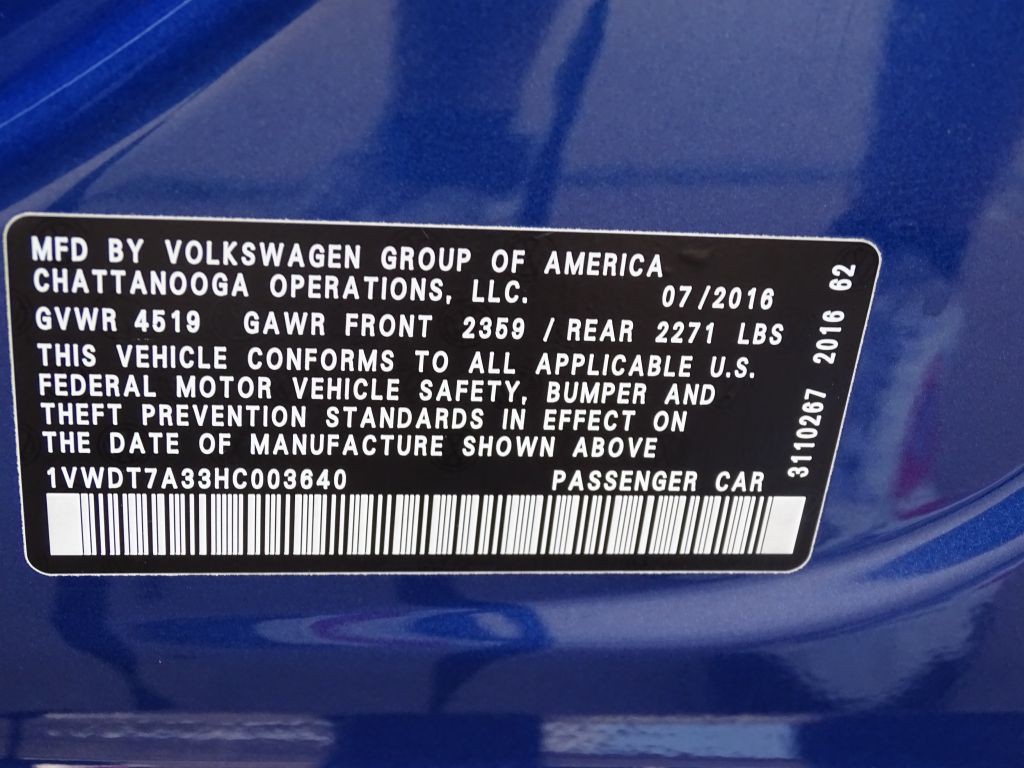 2017 Volkswagen Passat Image 18