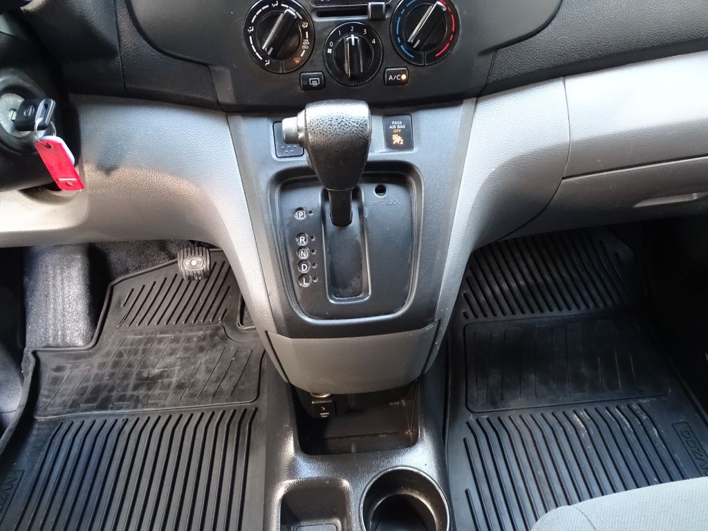 2019 Nissan NV200 Image 15