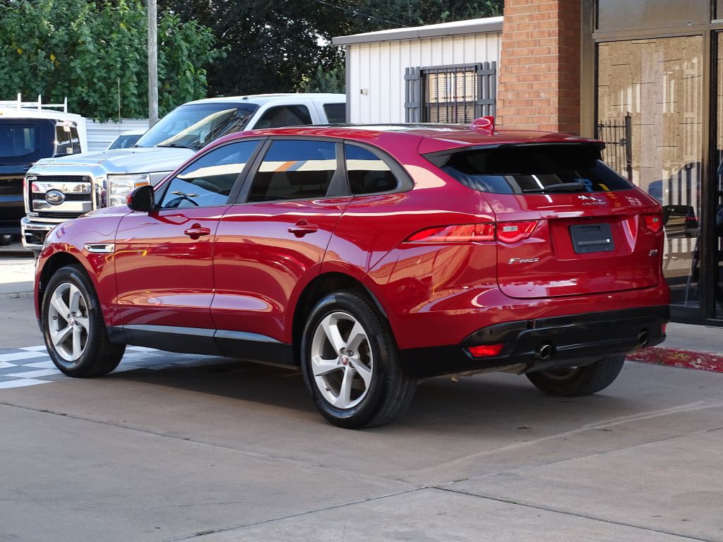 2018 Jaguar F-PACE Image 3
