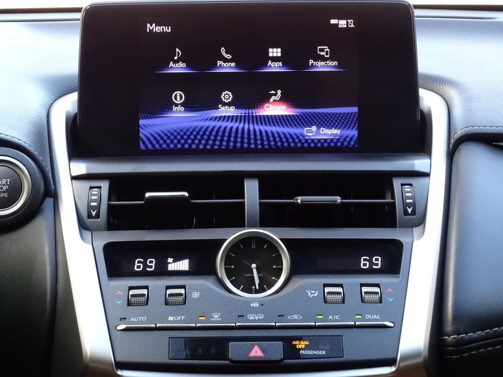 2021 Lexus NX Image 15