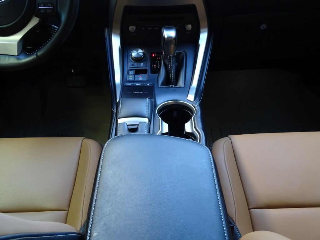 2021 Lexus NX Image 16