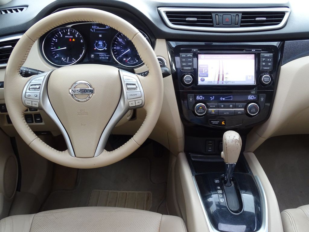 2014 Nissan Rogue Image 18