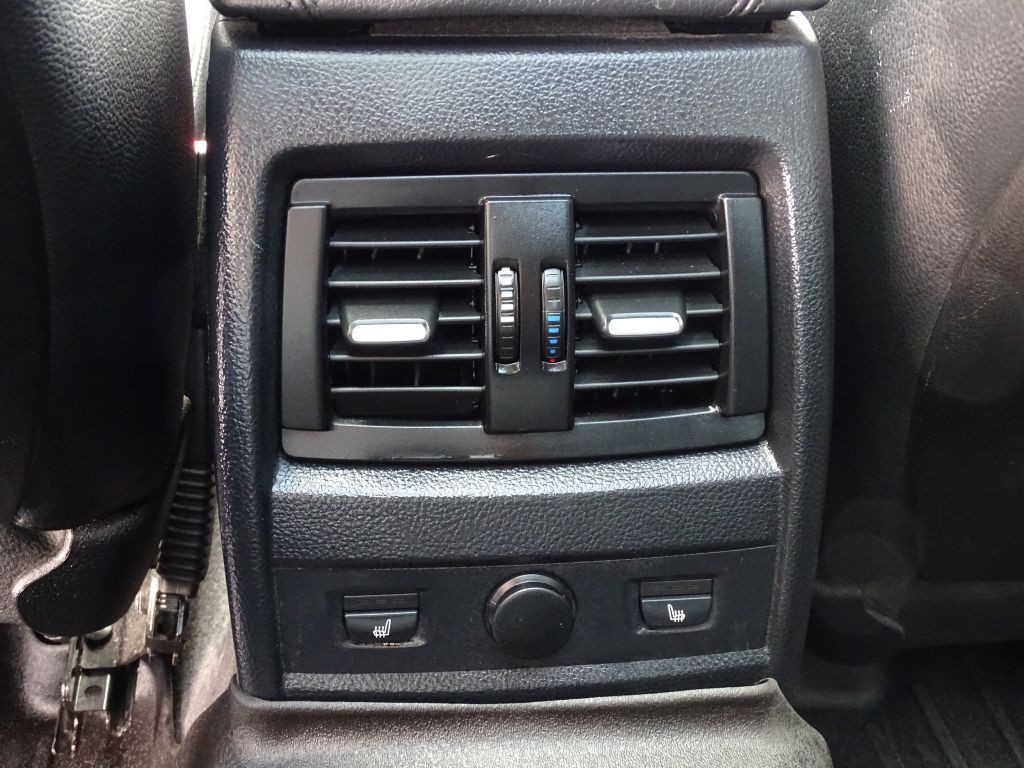 2014 BMW 3 Series Image 16