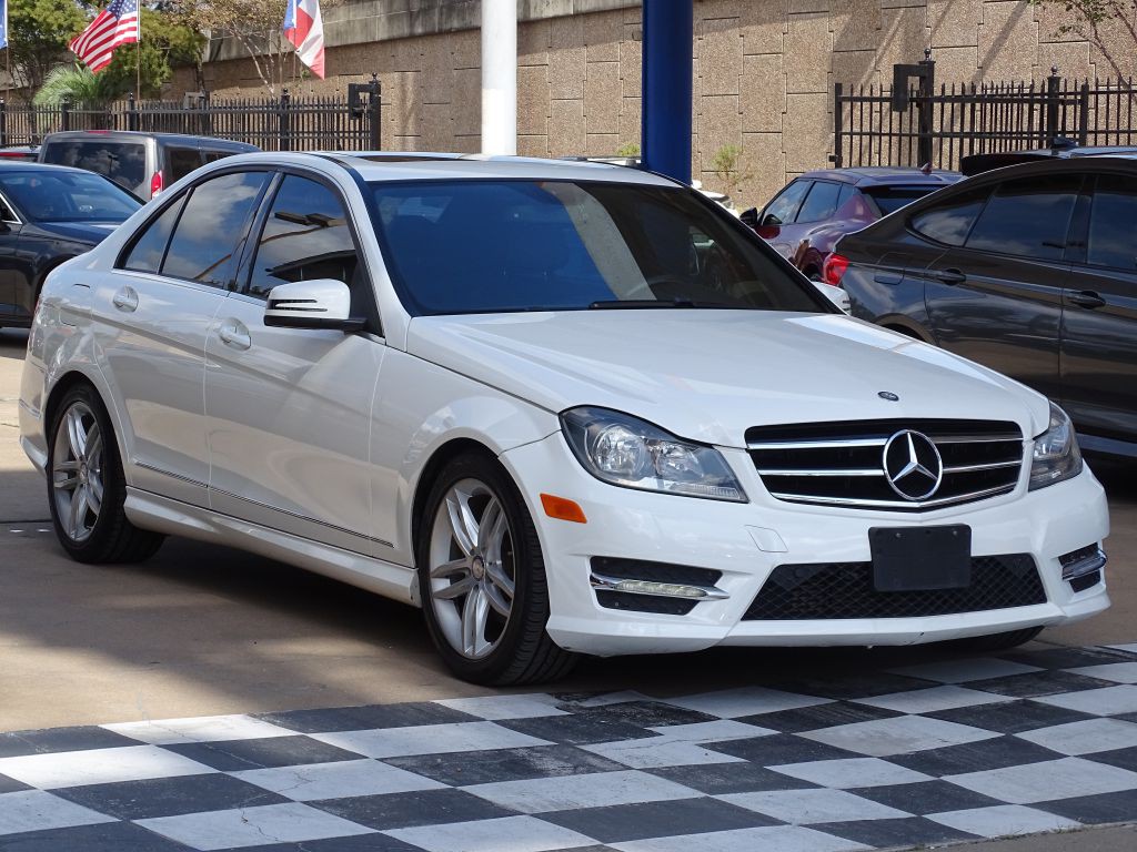 2014 Mercedes-Benz C-Class Image 9