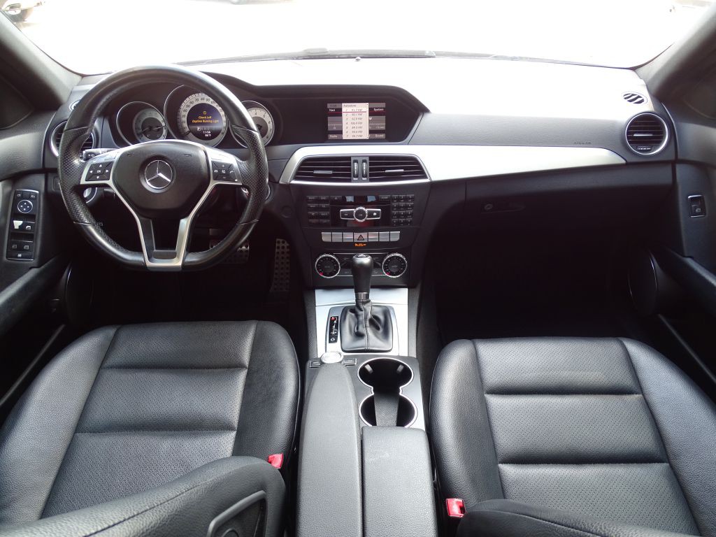 2014 Mercedes-Benz C-Class Image 11
