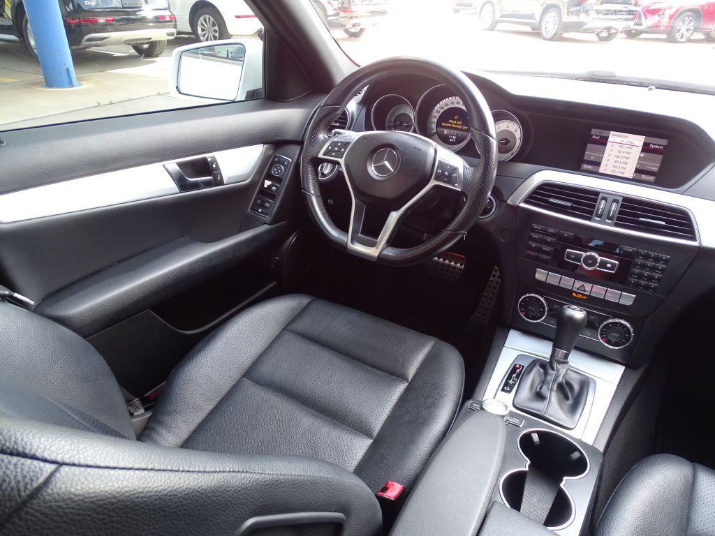 2014 Mercedes-Benz C-Class Image 14