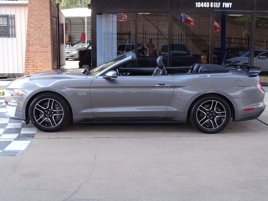 2021 Ford Mustang Image 4